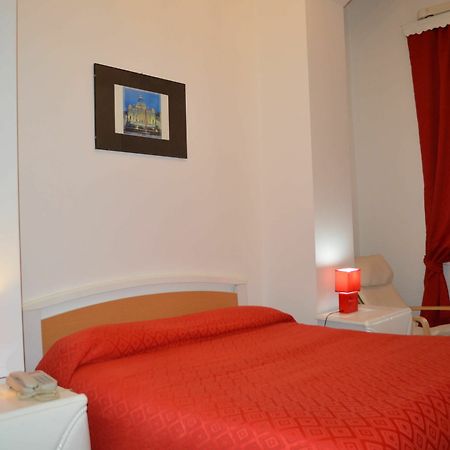 Albergo Bixio Рим Екстер'єр фото